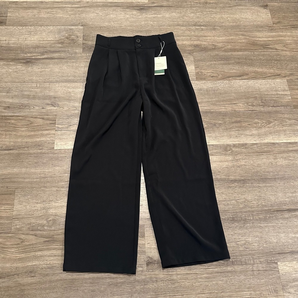 Halara Black High Waisted Wide Leg Petite Trousers Pleated Pants Small S NWT